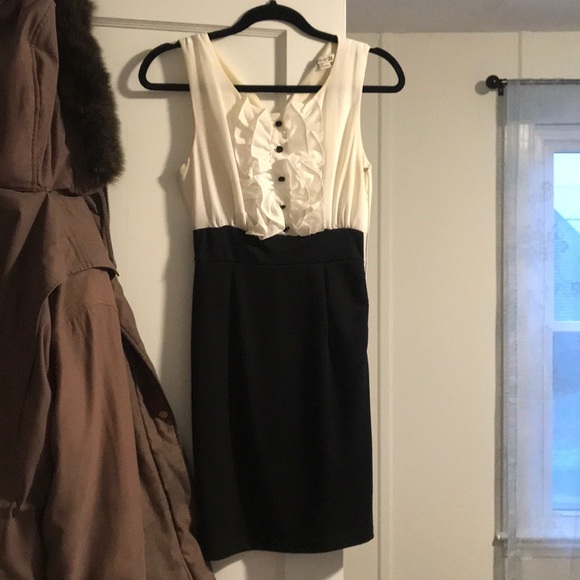 F21 Office Dress - Picture 3 of 4